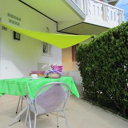 Dina Apartamento *